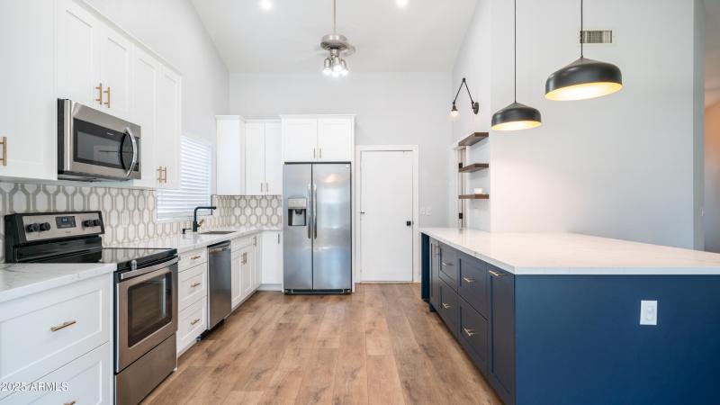 4411 E Ashurst Dr-12