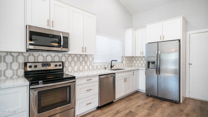4411 E Ashurst Dr-14