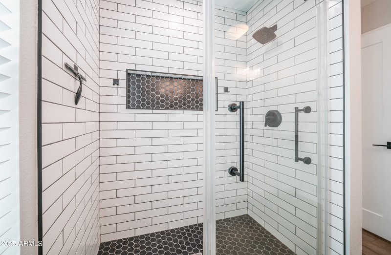4411 E Ashurst Dr-25