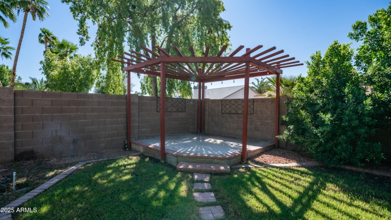 4411 E Ashurst Dr-28