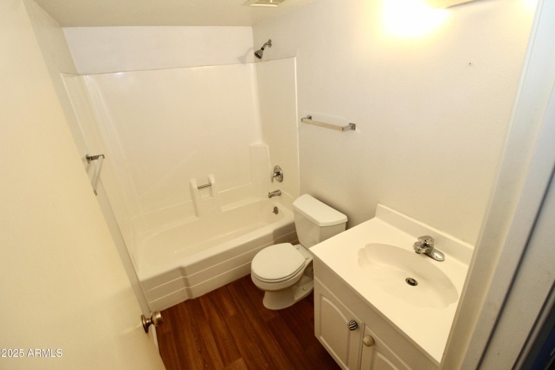 Bedroom 1 en-suite
