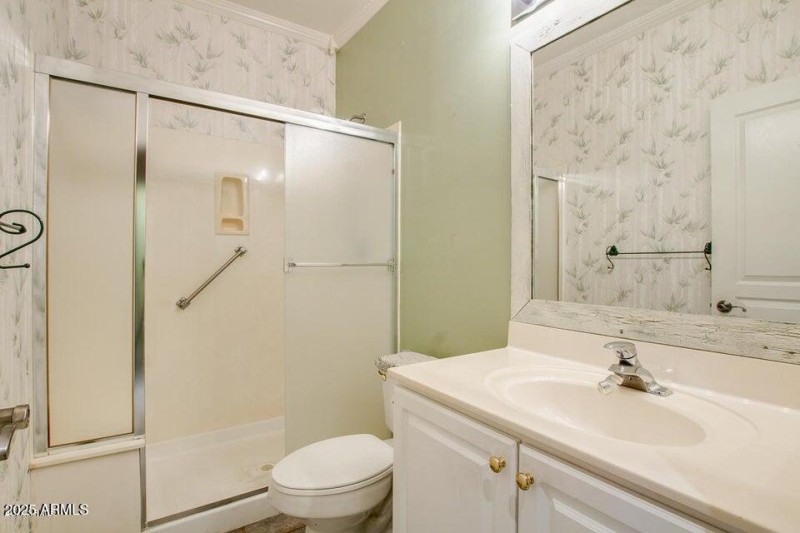 20170321233352014912000000-o