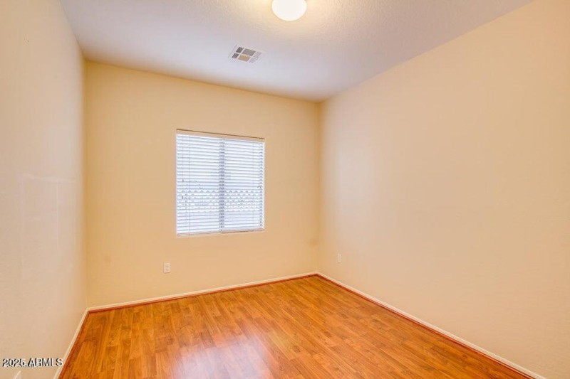 20170321233400987463000000-o