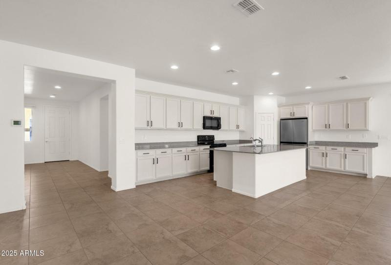 8-web-or-mls-22472-e-sonoqui-blvd