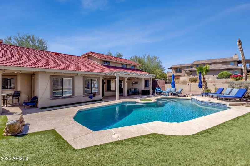 042_Back Of House II