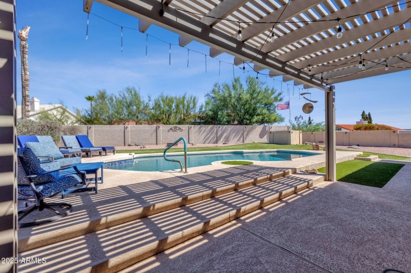 046_Steps to Poolside Patio