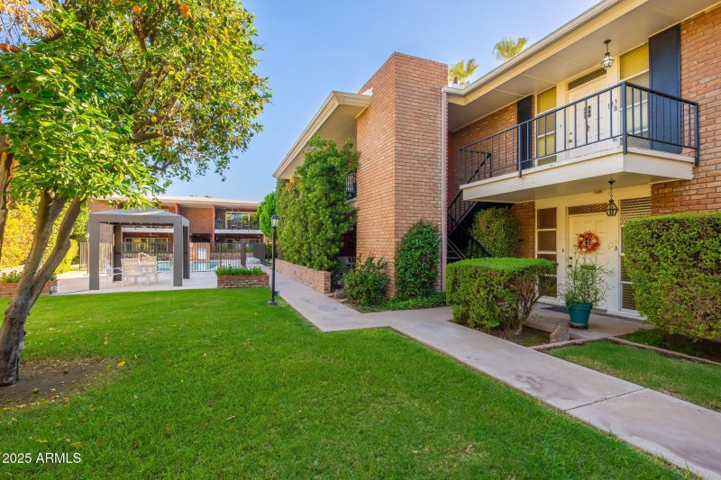 123 E Palm Ln UNIT A - 35