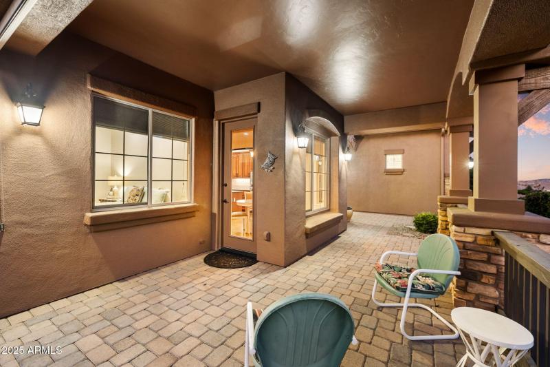 11-Front Patio_1