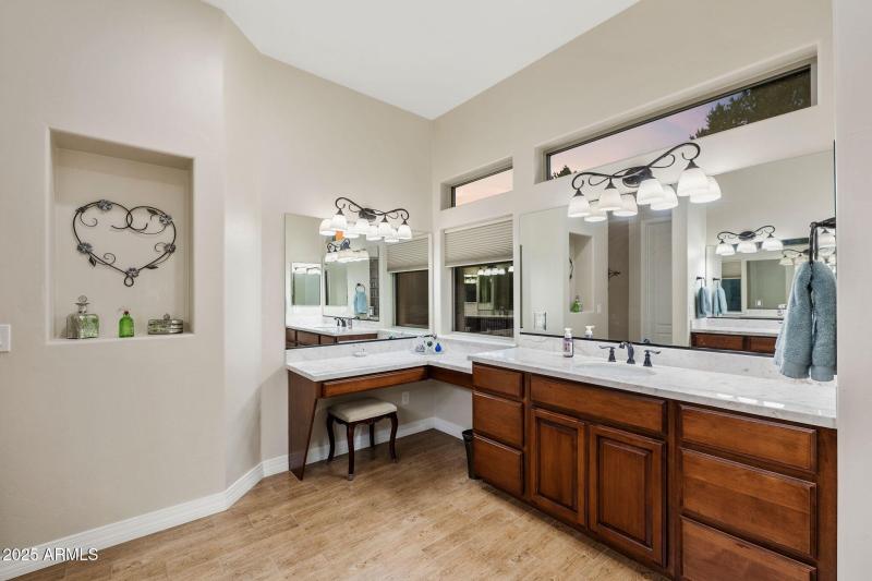 34-Primary Bathroom_1