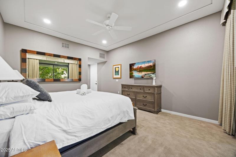 CAMINO ACEQUIA Drive, 8