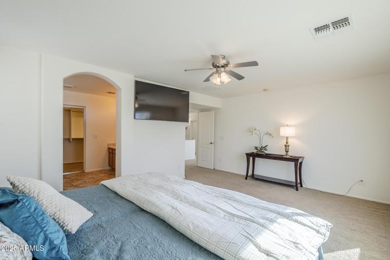 Primary suite