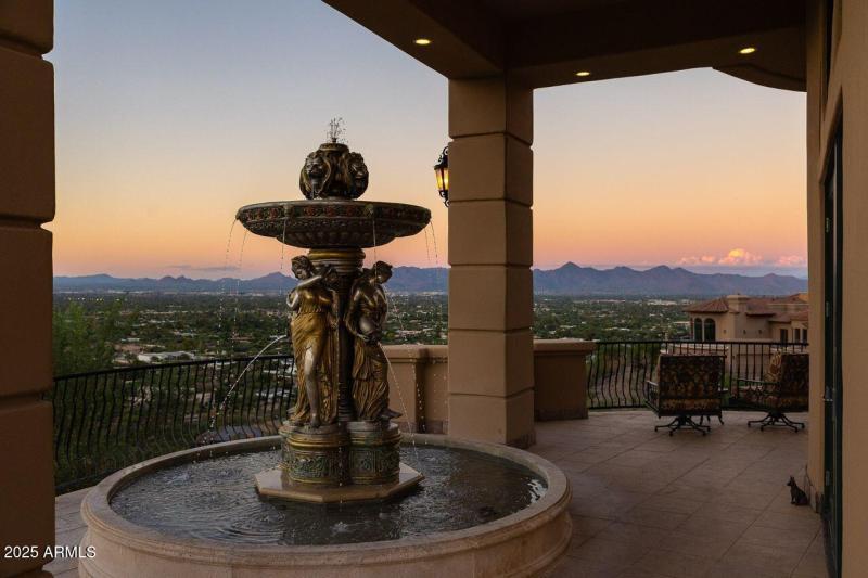 Water-Feature Fountain