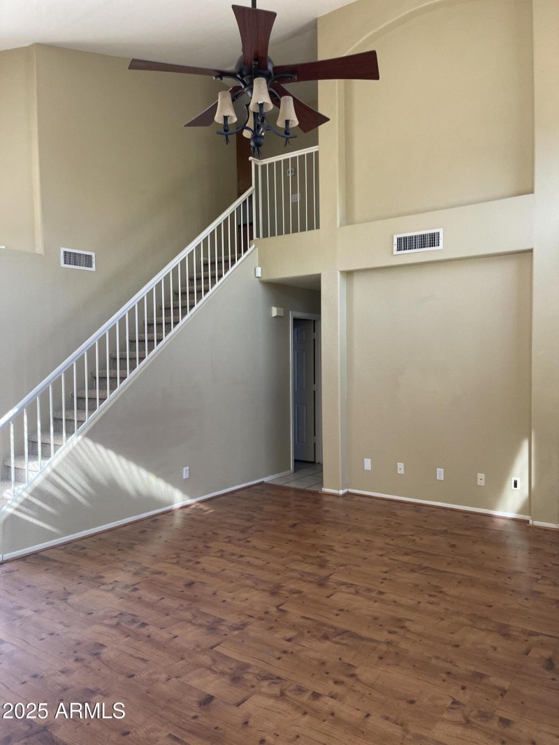 20250919_224600825_iOS