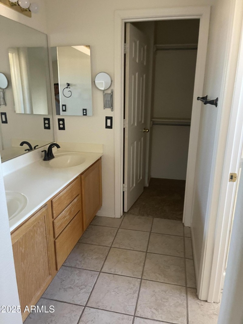 20250919_224738129_iOS