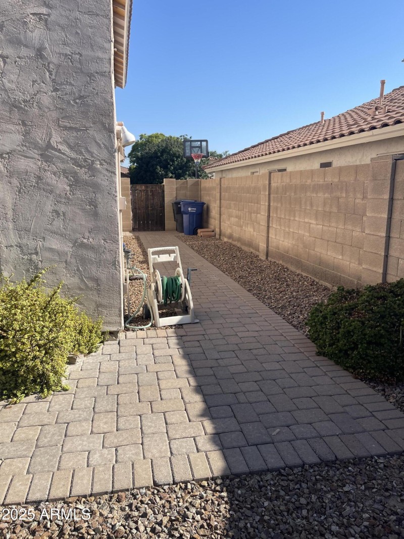 20250808_153850926_iOS