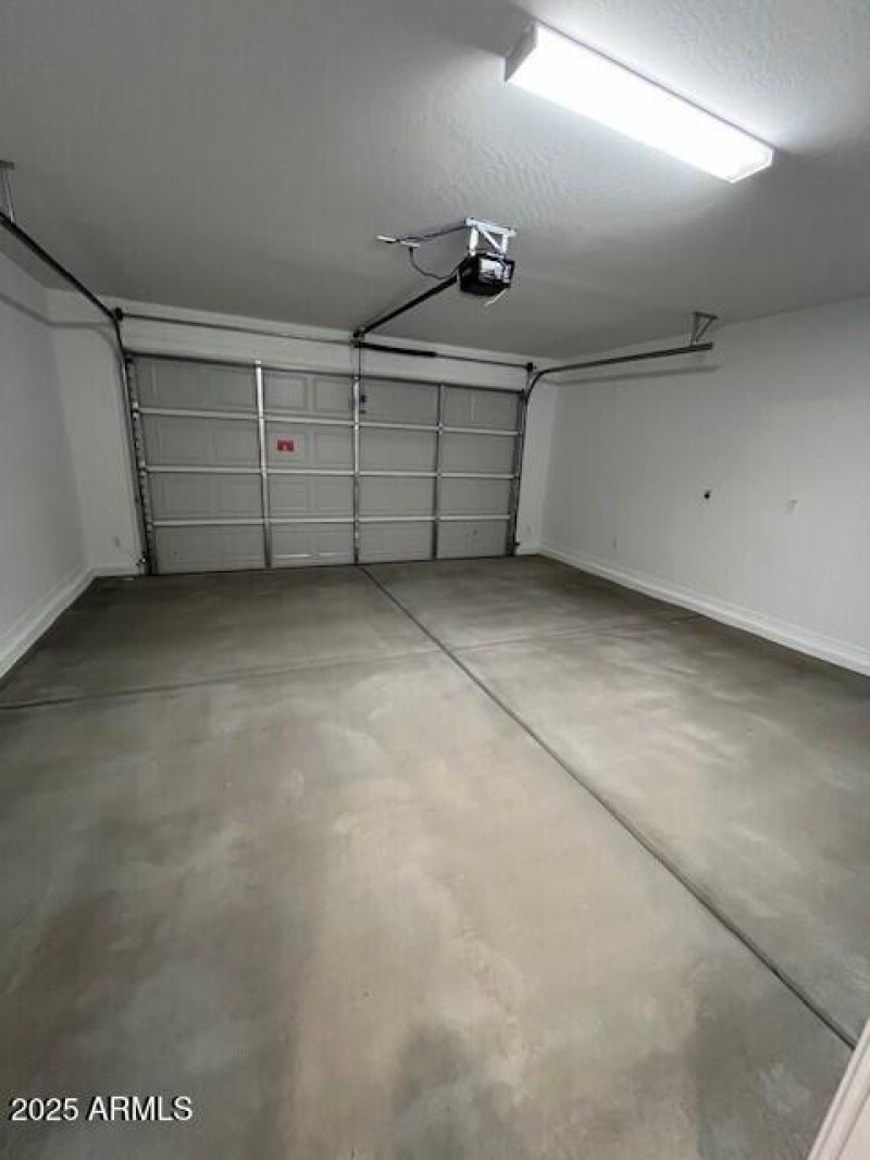 8827 W Pasadena Ave - Ready Now!