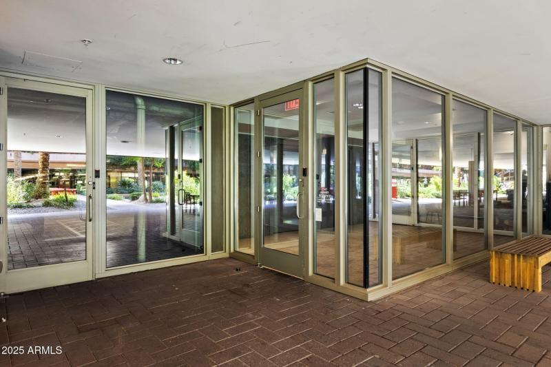 6-web-or-mls-7147-e-rancho-vista-dr