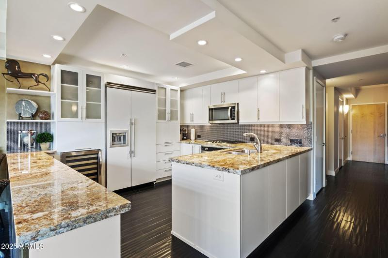 20-web-or-mls-7147-e-rancho-vista-dr