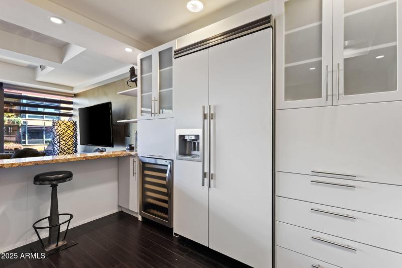 24-web-or-mls-7147-e-rancho-vista-dr