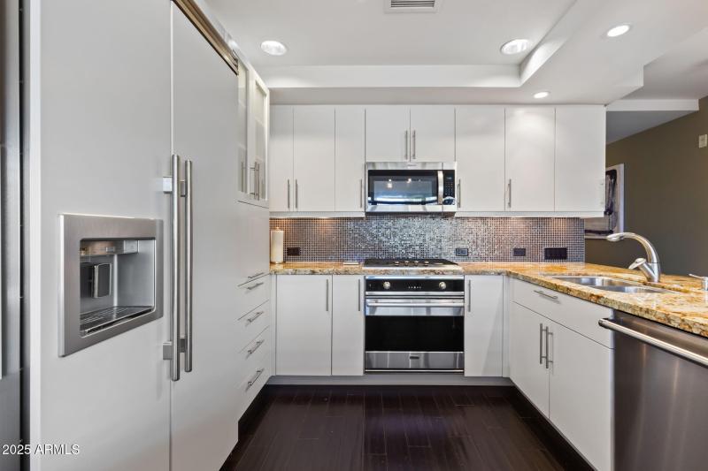 27-web-or-mls-7147-e-rancho-vista-dr