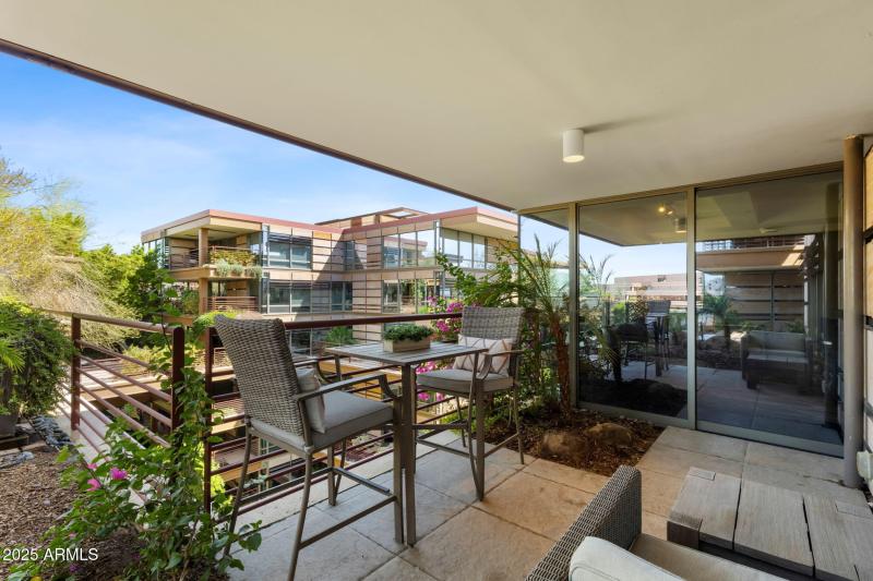 47-web-or-mls-7147-e-rancho-vista-dr