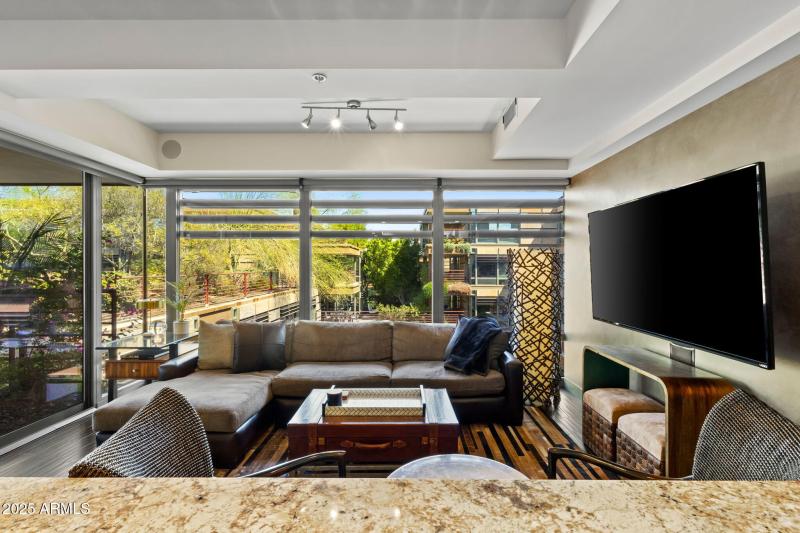 34-web-or-mls-7147-e-rancho-vista-dr