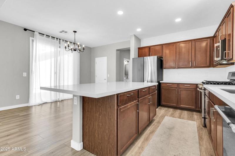 3257 E Tulsa St-14