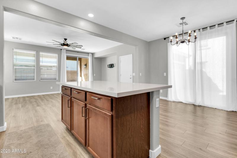 3257 E Tulsa St-19