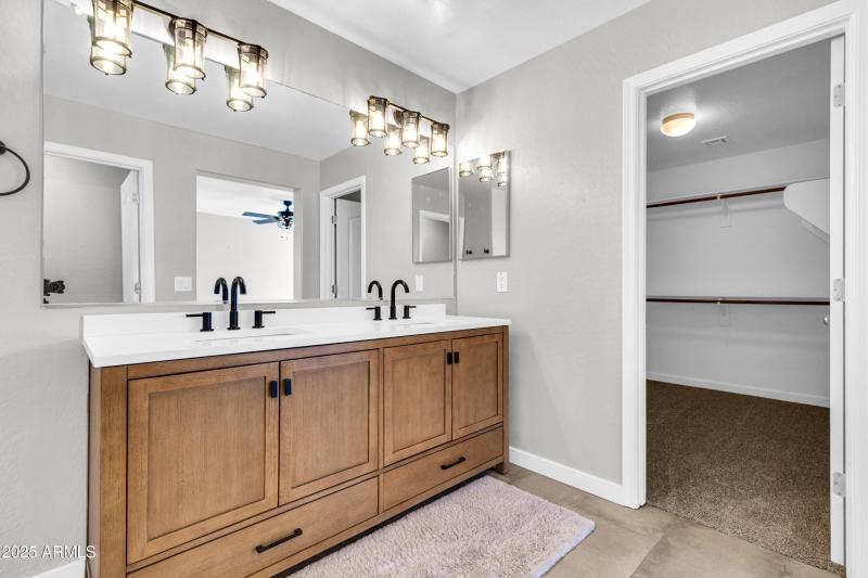 3257 E Tulsa St-24