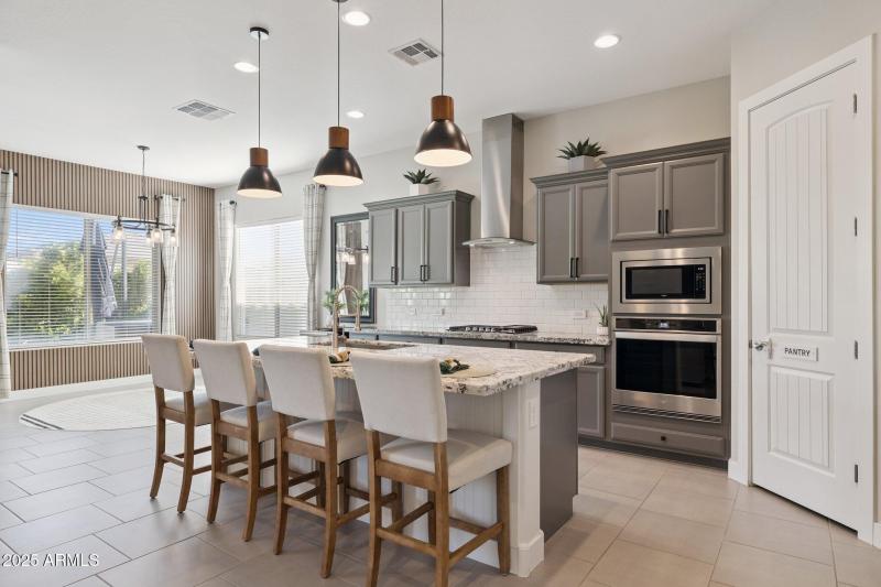 11-web-or-mls-12047-e-sereno-rd