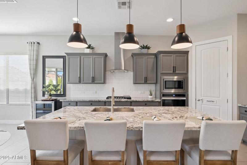 14-web-or-mls-12047-e-sereno-rd