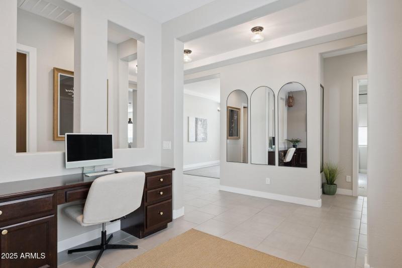 20-web-or-mls-12047-e-sereno-rd