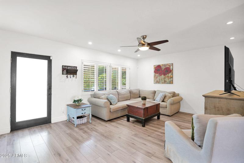 20-web-or-mls-P1304179