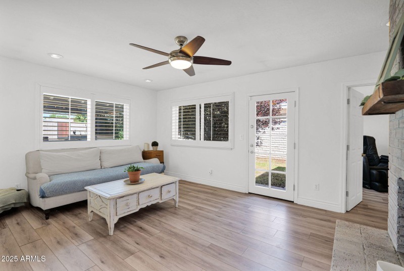 26-web-or-mls-P1304192