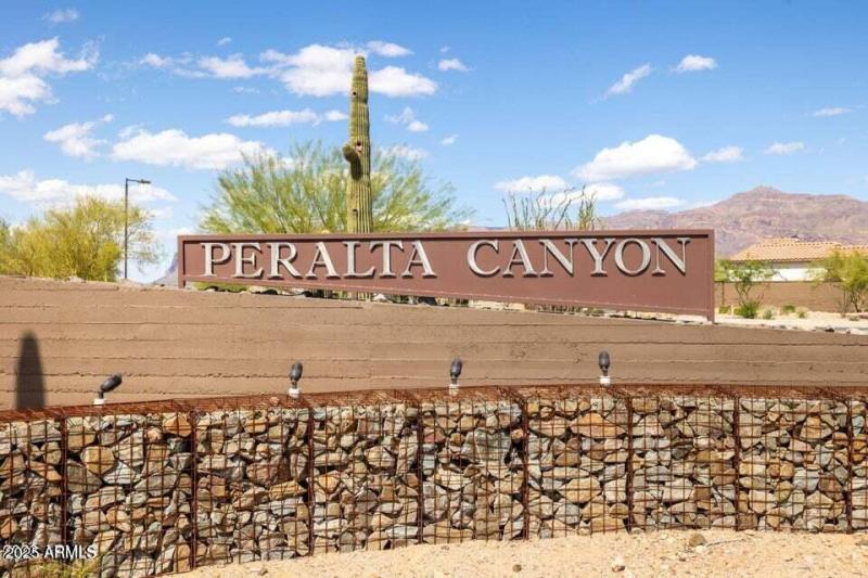 Peralta Canyon sign