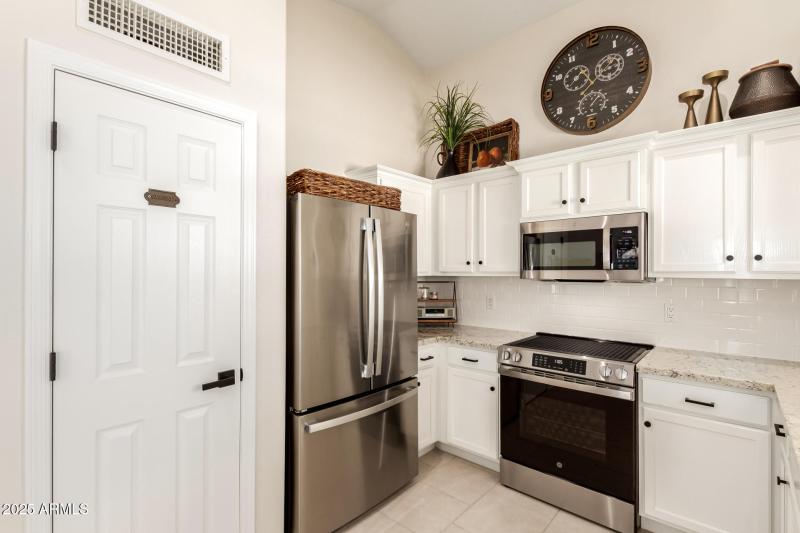 10 Kitchen