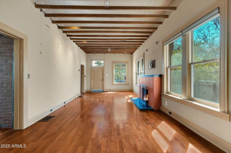 10-web-or-mls-DSC04493