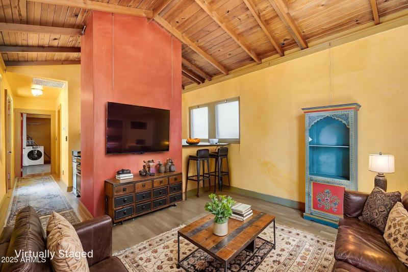 66-web-or-mls-DSC04158 virtually staged