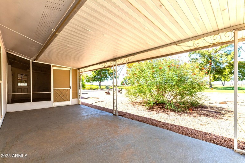 16202 N 111th Ave - Covered Patio