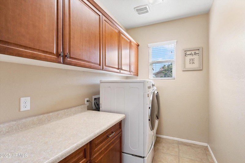35-Large Laundry Room