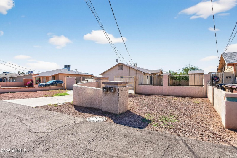 32_8321_W_Edwards32_mls