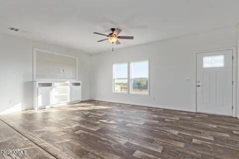 D8F6E581-4FDD-4342-AE07-A4C975432693