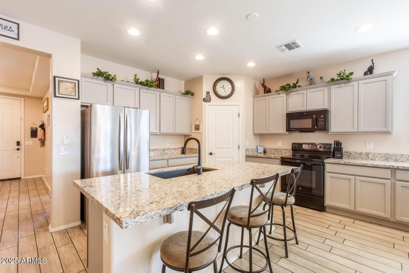 3832-S-182nd-Ln-MLS-6