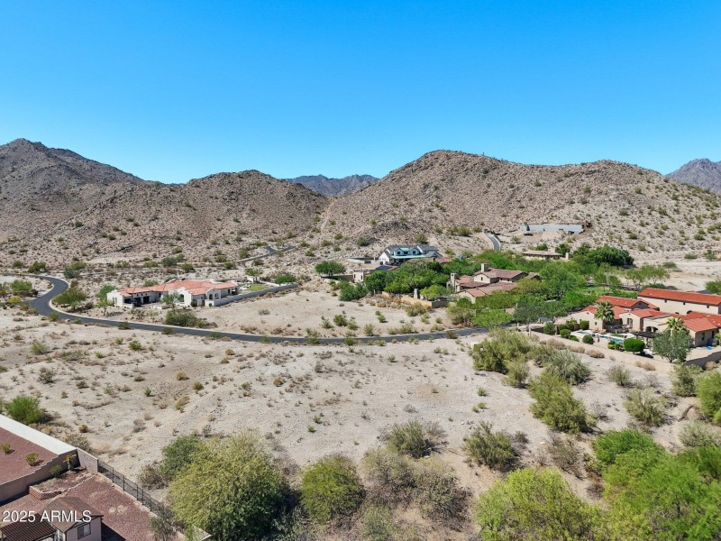 1-web-or-mls-21009-w-mountain-cove-pl