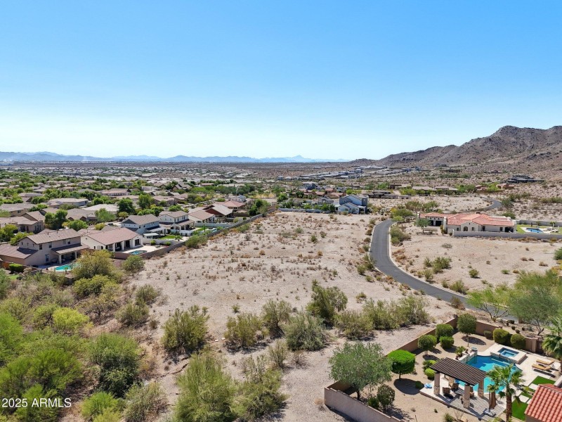 3-web-or-mls-21009-w-mountain-cove-pl
