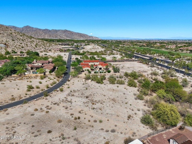 10-web-or-mls-21009-w-mountain-cove-pl