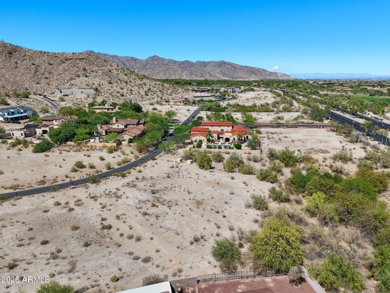 11-web-or-mls-21009-w-mountain-cove-pl