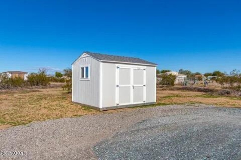 E29987E8-3530-4918-B723-93B41D811223