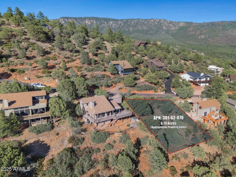 44-web-or-mls-2. TimberCreekImagery-9