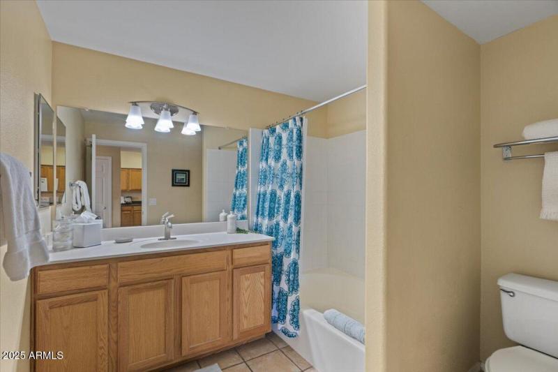18-Primary bathroom